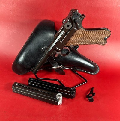 German DWM Luger Pistol P08 .30 Luger. 2 mags. Tool. Holster. Matching. - Image 1 of 15
