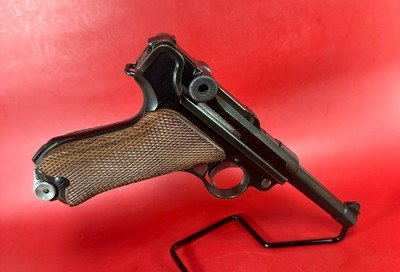 German DWM Luger Pistol P08 .30 Luger. 2 mags. Tool. Holster. Matching. - Image 4 of 15