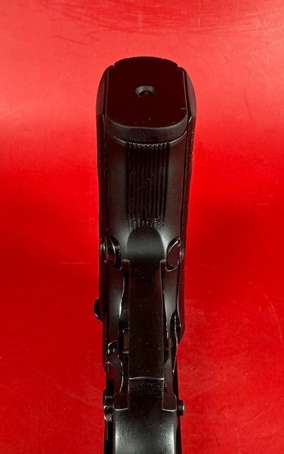 Beretta 8000 F Mini Cougar 9mm. 3.7