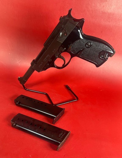 Walther P1 - P38 West German Military 9mm. 2 mags. BW stamped. Excellent - Image 1 of 12