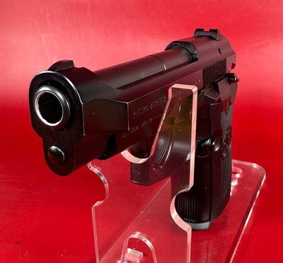 1990 Beretta 84 F Cheetah 380 ACP, 2-13 rd mags Italy Excellent Condition - Image 3 of 12