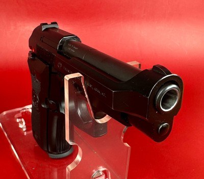 1990 Beretta 84 F Cheetah 380 ACP, 2-13 rd mags Italy Excellent Condition - Image 4 of 12