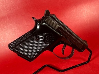 Beretta Model 20 25ACP Tip Up Barrel. 2 mags. Excellent condition. Rare - Image 3 of 13