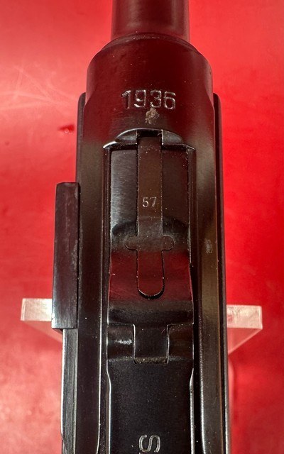 German 1936 Mauser P08 Luger S/42 9mm. Holster. 2 Mags. Excellent condition - Image 8 of 17
