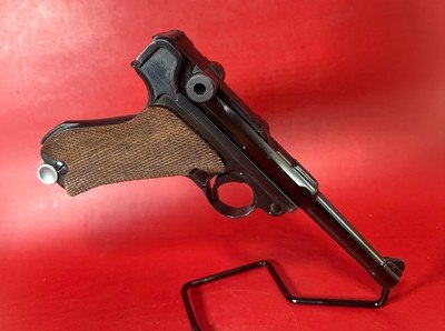 German 1936 Mauser P08 Luger S/42 9mm. Holster. 2 Mags. Excellent condition - Image 3 of 17