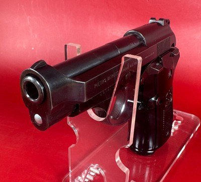 Original Beretta 81 Cheetah 32 ACP, 2-12 rd mags Italy Excellent Condition - Image 4 of 14