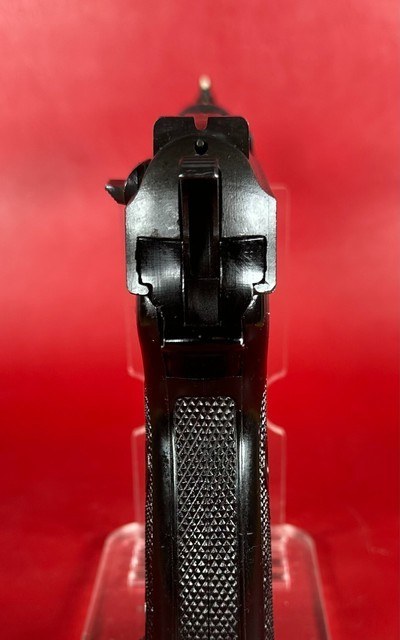 Walther P38 West German Military 9mm. 2 mags. BW stamped. Excellent condition - Image 6 of 15