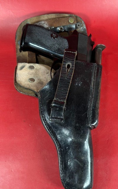 Walther P1 - P38 West German Military 9mm. 2 mags. BW stamped. Excellent - Image 13 of 15