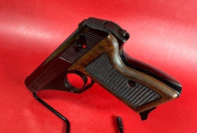 Mauser HSc .380 ACP. Original Box. Test Target. Manual. Excellent condition - Image 3 of 15