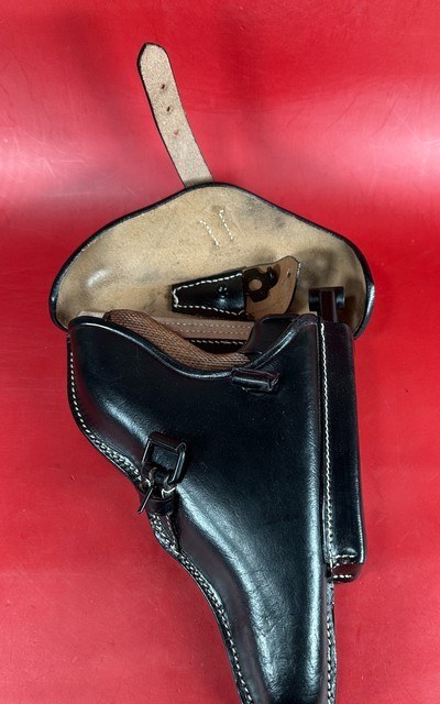 WWII 1938 Mauser P08 Luger S/42 9mm. Holster. 2 Mags. Excellent condition - Image 15 of 17