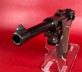 WWI 1913 DWM Luger P08 9mm Luger. All matching. 2 mags. Excellent - Image 4 of 14