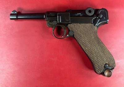 WWI 1913 DWM Luger P08 9mm Luger. All matching. 2 mags. Excellent - Image 12 of 14
