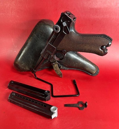 WWII 1938 Mauser P08 Luger S/42 9mm. Matching. Full Rig. Excellent condition - Image 1 of 21