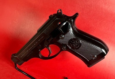 Original Beretta 81 Cheetah 32 ACP, 2 mags. Italy. Excellent - Image 2 of 15