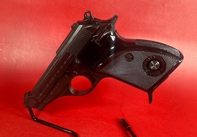 1980 Beretta Model 70S 380 ACP. Italy. Box, papers. Excellent Condition - Image 2 of 15