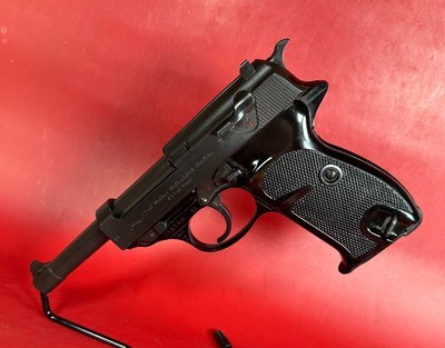 Walther P1 - P38 West German Military 9mm. Holster. 2 mags. Excellent condition - Image 2 of 15