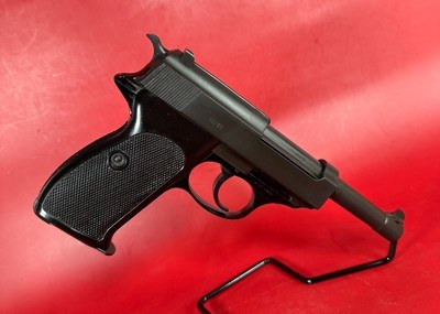 Walther P1 - P38 West German Military 9mm. Holster. 2 mags. Excellent condition - Image 3 of 15
