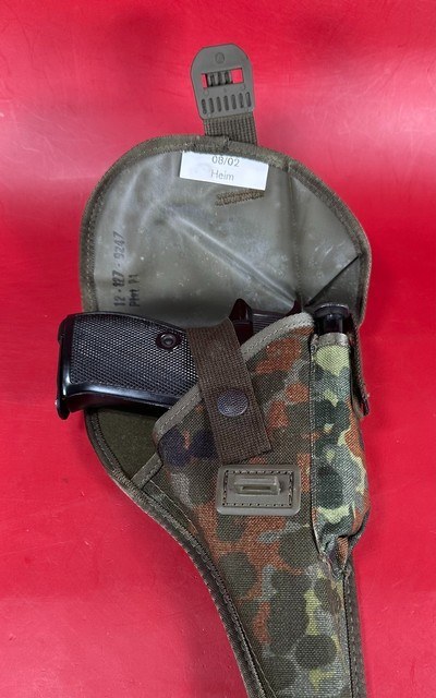 Walther P1 - P38 West German Military 9mm. Holster. 2 mags. Excellent condition - Image 13 of 15