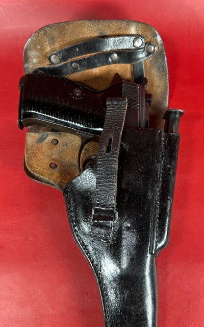 WWII GERMAN 1944 Walther P38 AC44 9mm. 1944 Holster. Excellent Condition - Image 16 of 18