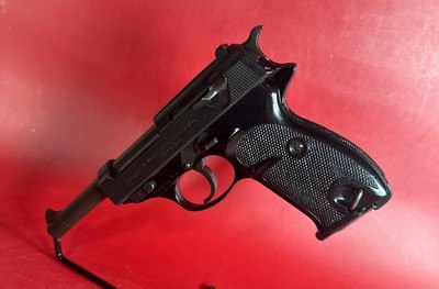 Walther P38 West German Military 9mm. Holster. 2 mags. Excellent condition - Image 2 of 13