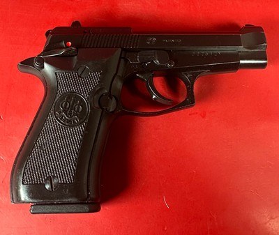1990 Beretta 84 F Cheetah 380 ACP, 2-13 rd mags Italy Excellent Condition - Image 12 of 14