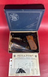 Smith & Wesson Model S&W 39-2 1970s Excellent condition. Collectors - Image 1 of 14