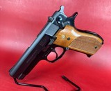 Smith & Wesson Model S&W 39-2 1970s Excellent condition. Collectors - Image 2 of 14