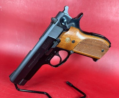 Smith & Wesson Model S&W 39-2 1970s Excellent condition. Collectors - Image 2 of 14