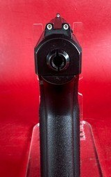 2001 Heckler & Koch HK P7 M8 9mm 2 mags. H&K. Rare. Excellent P7M8 - Image 7 of 15