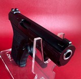 2001 Heckler & Koch HK P7 M8 9mm 2 mags. H&K. Rare. Excellent P7M8 - Image 6 of 15