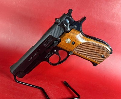 Smith & Wesson Model S&W 39-2 1970s Excellent condition. Collectors - Image 2 of 13