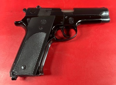 Smith & Wesson S&W Model 59 9mm. 2 15 rd mags, Box Tools Papers. Excellent - Image 12 of 14