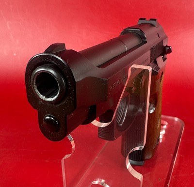 1991 Italian Beretta Model 85 F Cheetah. 380 Auto. LNIB Condition - Image 4 of 15
