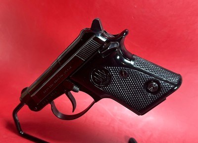 Beretta Model 20 25ACP Tip Up Barrel. 2 mags. Excellent condition. Rare - Image 3 of 13