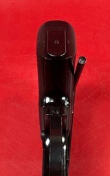Beretta Model 20 25ACP Tip Up Barrel. 2 mags. Excellent condition. Rare - Image 9 of 13