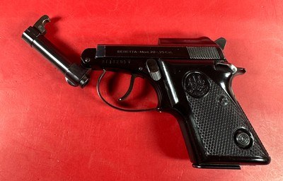 Beretta Model 20 25ACP Tip Up Barrel. 2 mags. Excellent condition. Rare - Image 2 of 13
