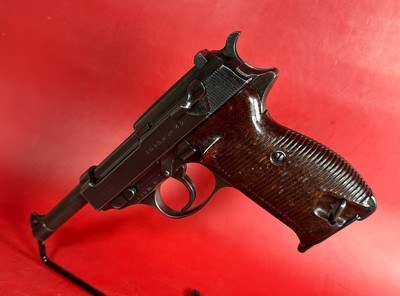 WWII GERMAN 1943 Walther P38 AC43 9mm 2 mags. Excellent Condition - Image 3 of 15