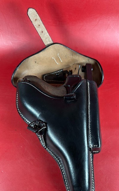 German DWM Luger Pistol P08 .30 Luger. 2 mags. Tool. Holster. Matching. - Image 11 of 15