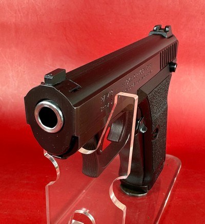 Heckler & Koch HK P7 M13 9mm H&K. Near Mint. Rare Excellent P7M13 - Image 4 of 17