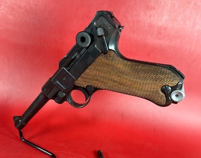 WWII 1941 Mauser P08 Luger BYF 9mm. Matching. Full rig. 2 Mags. Excellent Condition - Image 2 of 18