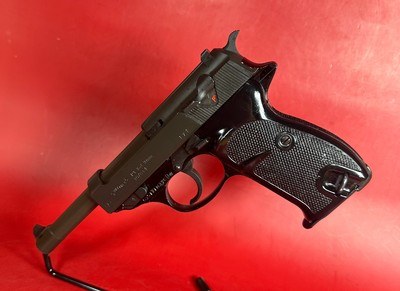 Walther P1 - P38 West German Military 9mm. 2 mags. BW stamped. Holster. Exc - Image 2 of 15