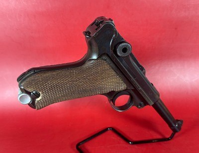 WWII 1938 Mauser P08 Luger S/42 9mm. Matching. Full Rig Excellent condition - Image 3 of 17