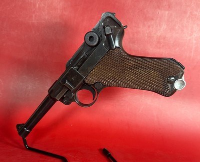 WWII 1938 Mauser P08 Luger S/42 9mm. Matching. Full Rig Excellent condition - Image 2 of 17