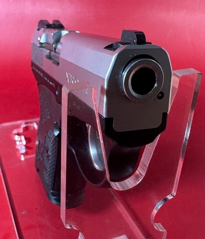 Boberg XR9-S 9mm Bullpup. 2 - 7rd mags. 3.25