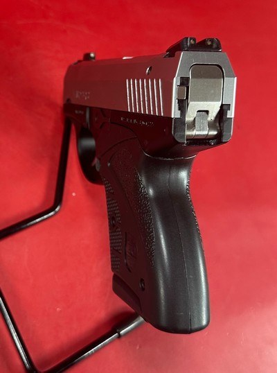 Boberg XR9-S 9mm Bullpup. 2 - 7rd mags. 3.25