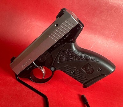 Boberg XR9-S 9mm Bullpup. 2 - 7rd mags. 3.25