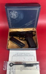 Smith & Wesson S&W Model 59 9mm. 2 15 rd mags, Box Tools Papers. Excellent - Image 1 of 14
