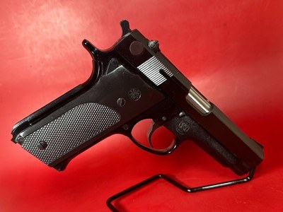 Smith & Wesson S&W Model 59 9mm. 2 15 rd mags, Box Tools Papers. Excellent - Image 3 of 14