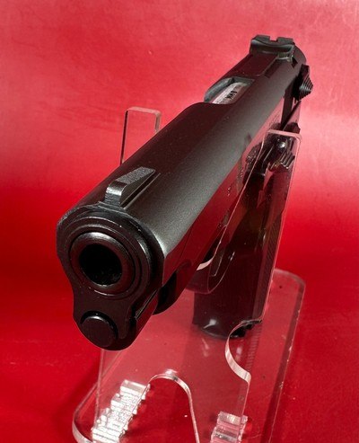 Smith & Wesson S&W Model 59 9mm. 2 15 rd mags, Box Tools Papers. Excellent - Image 4 of 14