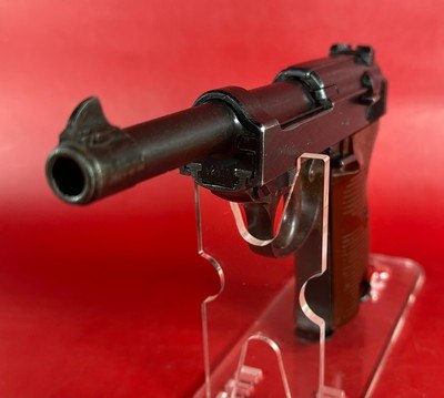 WWII 1943 WALTHER P38 CYQ Spreewerk. 2mags 9mm Holster. Excellent condition - Image 4 of 19